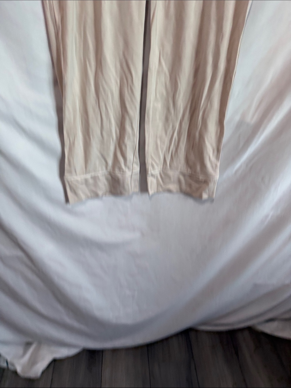 Amazon Essentials Cream Button-Front Pajama Set - Picture 5 of 10